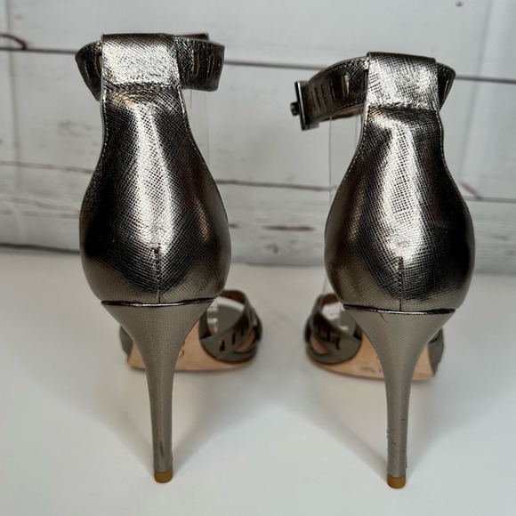 Joie | Airlie Metallic Cutout Ankle Strap Sandal - Picture 6 of 10